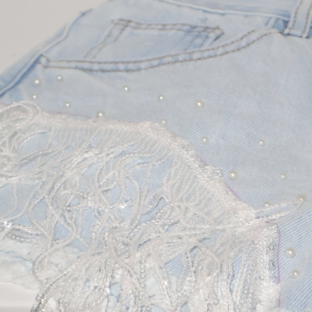 On Twelfth Sequin & Pearl Embellished Denim Shorts Light Wash Light Indigo Small - Picture 4 of 9